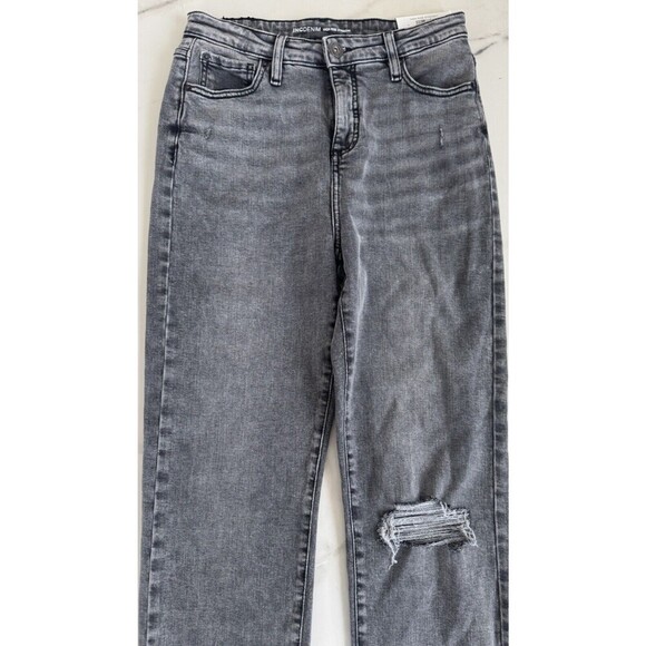 I.n.c. Concepts Women's Distressed High-Rise Straight-Leg Jeans core denim 8/29 - Picture 9 of 16